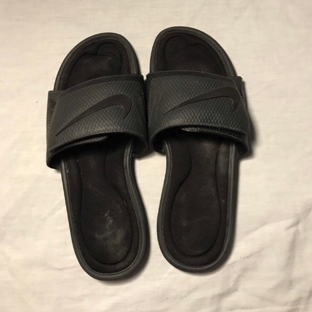 Black Nike Slides